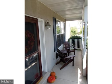 2305 Sienna Dr, Norristown, PA 19401 - photo 2