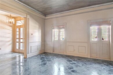 Dining room/ foyer