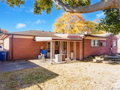 28644 Grobbel Ave, Warren, MI 48092 - photo 5