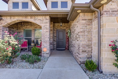 9801 Valencia Ave, Lubbock, TX 79424 - photo 6