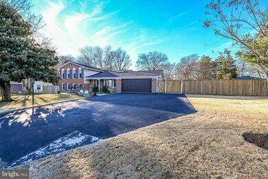 2108 Woodford Rd, Vienna, VA 22182 - photo 7