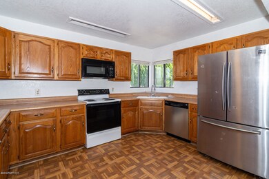 KITCHEN 3