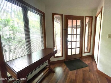 11 Mink Springs Ct, Drums, PA 18222 - photo 4