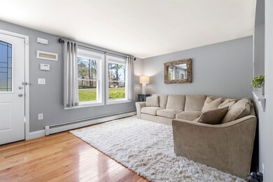 97 Overledge Drive Extension, Derry, NH 03038 - photo 5