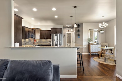 7903Crestfields_13