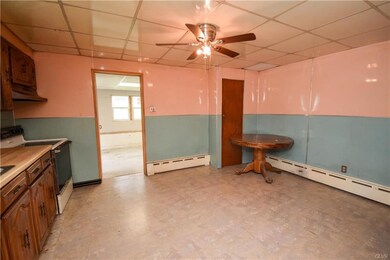 225 Brown St, Tamaqua, PA 18252 - photo 7