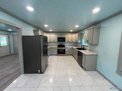 3814 Danville Rd SW, Decatur, AL 35603 - photo 6