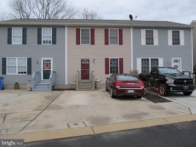 35 Red Bird Ln unit 2, Gettysburg, PA 17325 - photo 2