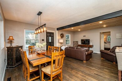 2060 Sylvia Ave NE, Cedar Rapids, IA 52402 - photo 6