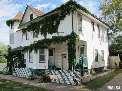 427 W 14th St, Davenport, IA 52803 - photo 4