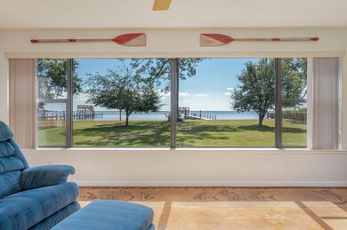HS-85000_013_ViewFromTheLivingArea
