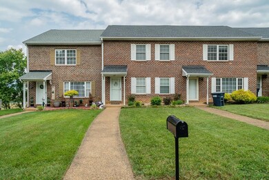 287 Emerald Dr, Harrisonburg, VA 22801 - photo 2