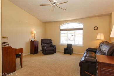 12743 Goldenrod Ct unit 7, Wayland, MI 49348 - photo 4