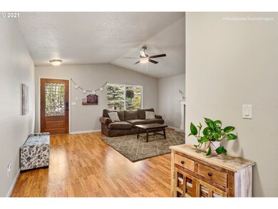 2454 Dorsey Dr, Hubbard, OR 97032 - photo 7