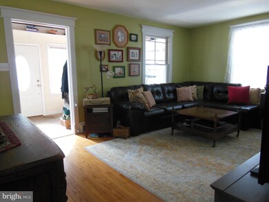 819 Park Ave, Collingswood, NJ 08108 - photo 3