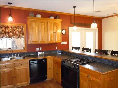 7903 Lee Station Rd, New Iberia, LA 70560 - photo 4