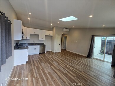 600 Hamilton St unit A, Costa Mesa, CA 92627 - photo 2
