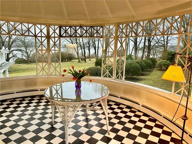 44 Bliss Mine Rd unit 2, Middletown, RI 02842 - photo 3