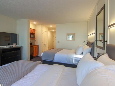 12400-Unit 171 Crystal Mountain Dr unit 171, Thompsonville, MI 49683 - photo 4