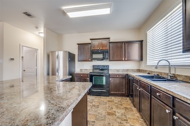 209 Rock Meadow Dr, Crowley, TX 76036 - photo 6