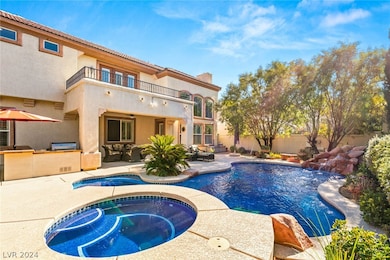 Sparkling Pool & Spa with Custom Tile