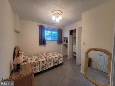 2164 Silversmith Ct, Woodbridge, VA 22191 - photo 3