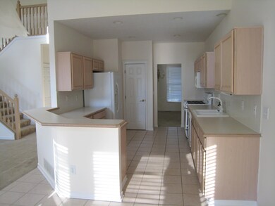 4533 Kitchen2