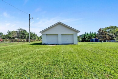 Detached Garage