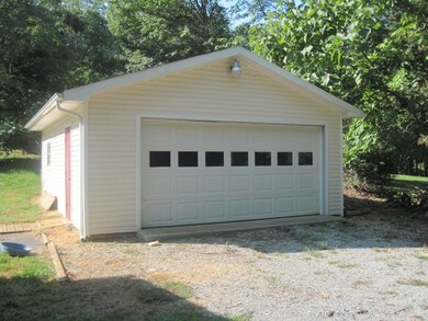 Detached Garage