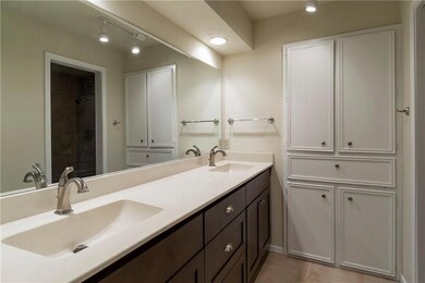 800 Shady Creek Ln, Bedford, TX 76021 - photo 4