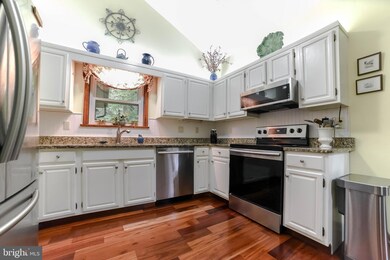 23246 Scotch Pine Ct, California, MD 20619 - photo 7