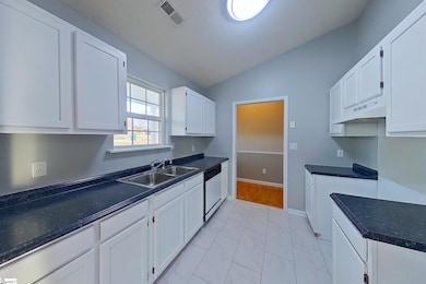 421 Mcfall Ct, Moore, SC 29369 - photo 2