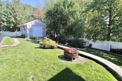 933 E Meadow Cir, Edgerton, WI 53534 - photo 7