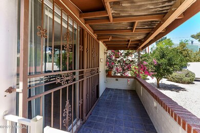 Front Covered Patio 2
