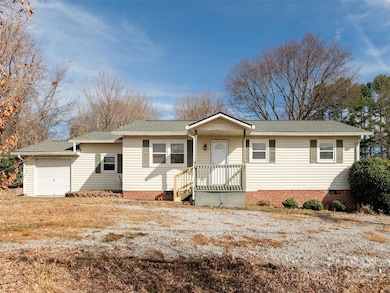 5057 Howard Gap Rd, Flat Rock, NC 28731 - photo 2