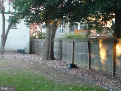 52 E Park Ave, Maple Shade, NJ 08052 - photo 3