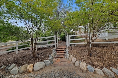 39485 Colleen Way, Temecula, CA 92592 - photo 7