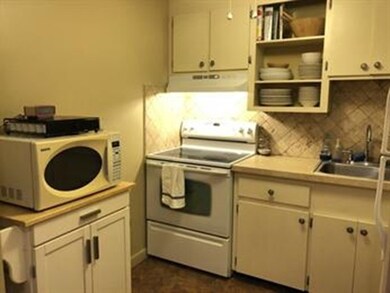 53 Fountain Ln unit 12, South Weymouth, MA 02190 - photo 6