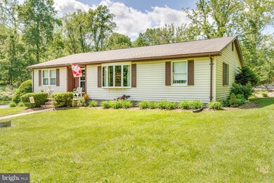 607 Fieldstone Dr, Bunker Hill, WV 25413 - photo 3