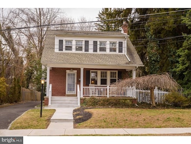 2048 Maplewood Ave, Abington, PA 19001 - photo 2