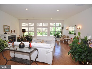 19 Ellington Dr, Columbus, NJ 08022 - photo 3