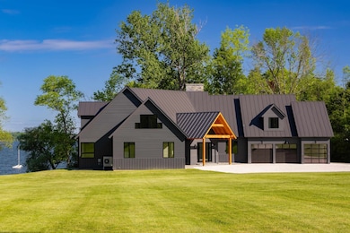 3336 Shelburne Rd, Shelburne, VT 05482 - photo 2