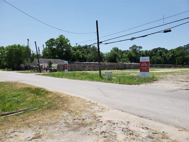 4519 Yale St, Houston, TX 77018 - photo 4