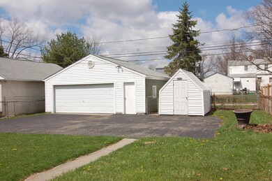 Garage & Shed