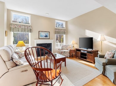 6 Mayfair Ct, Ipswich, MA 01938 - photo 5