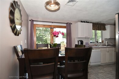 44 Forest Ave, Riverside, RI 02915 - photo 6