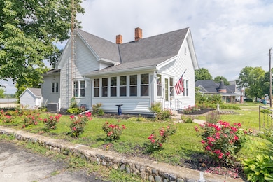 125 N 10th St, New Castle, IN 47362 - photo 2