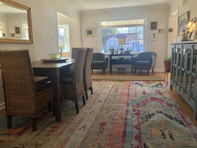 7 Windsor Dr, Schenectady, NY 12302 - photo 5