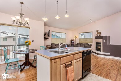1792 Wildberry Loop 12-large-007-11-Kitc