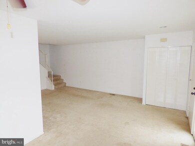 9303 Jarrett Ct, Montgomery Village, MD 20886 - photo 7